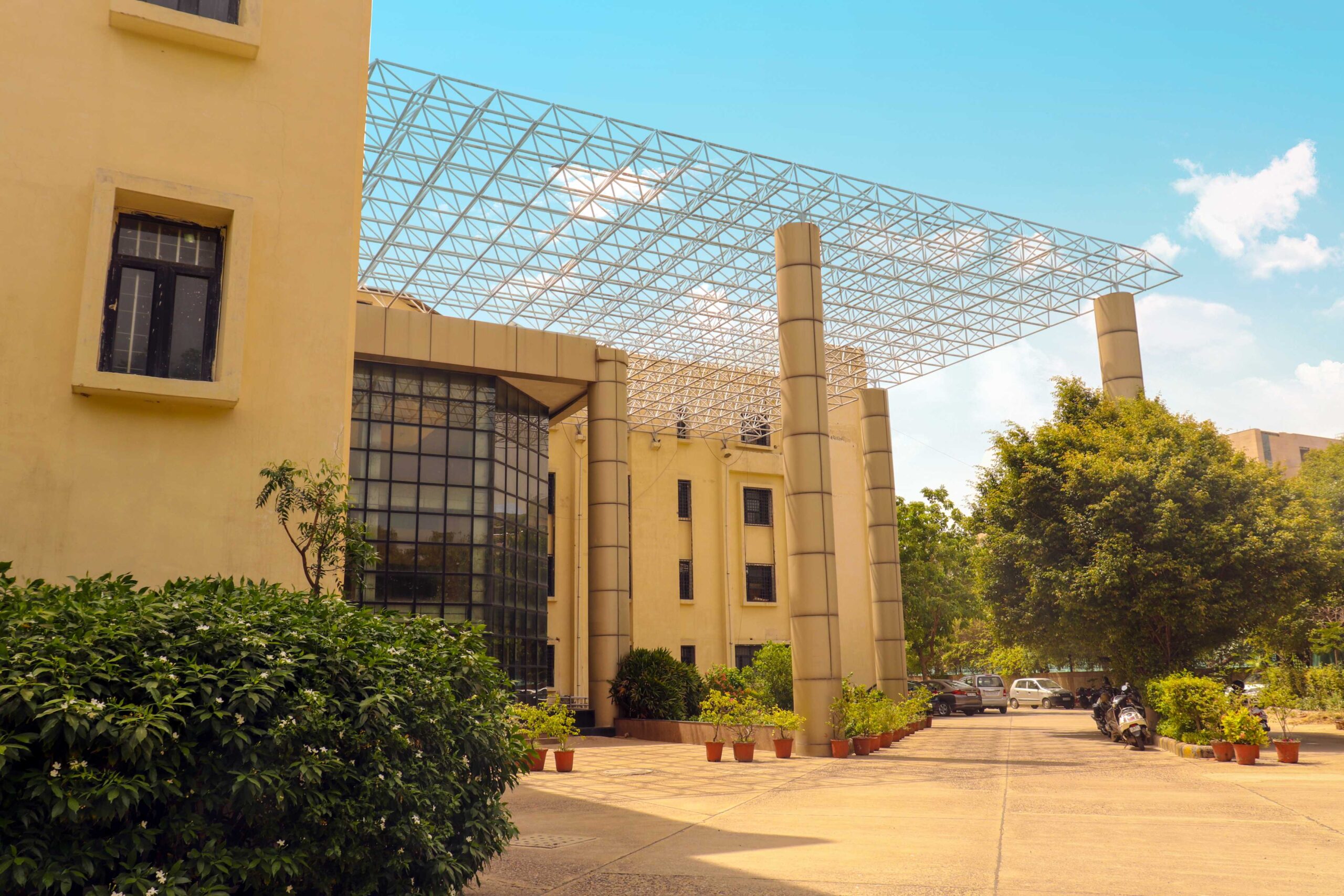 Delhi Skill and Entrepreneurship University ( DSEU )