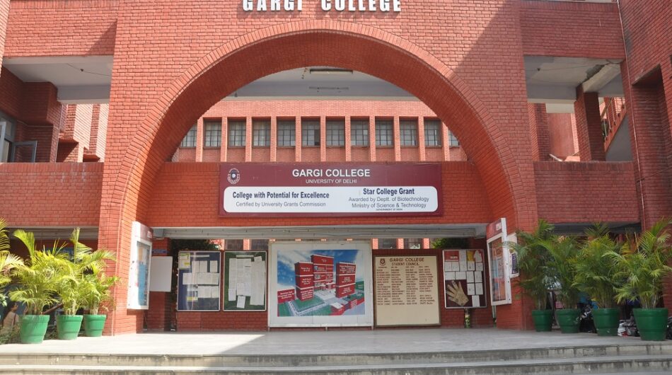 Gargi College ( University of Delhi )