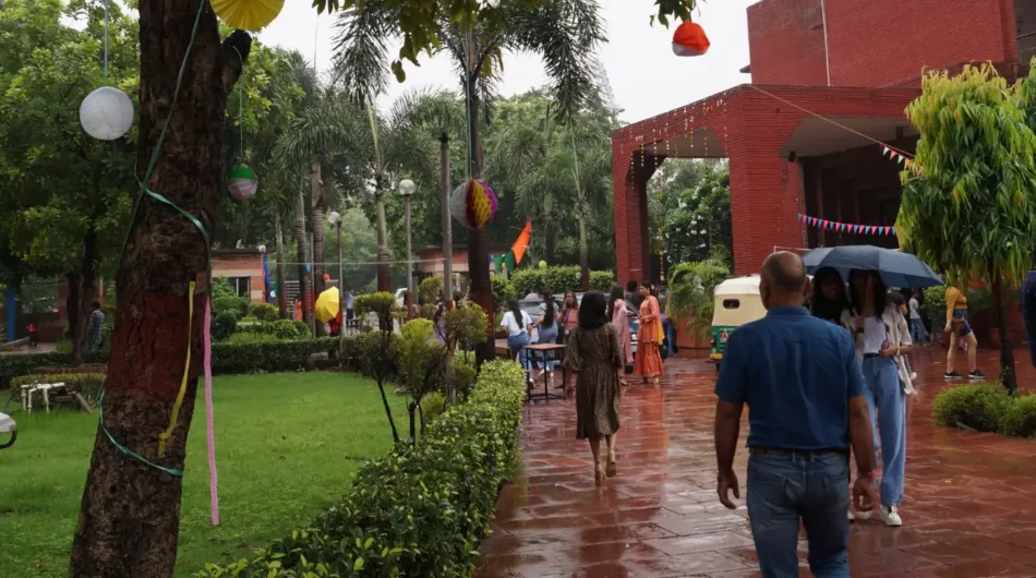 Vivekananda College ( University Of Delhi )