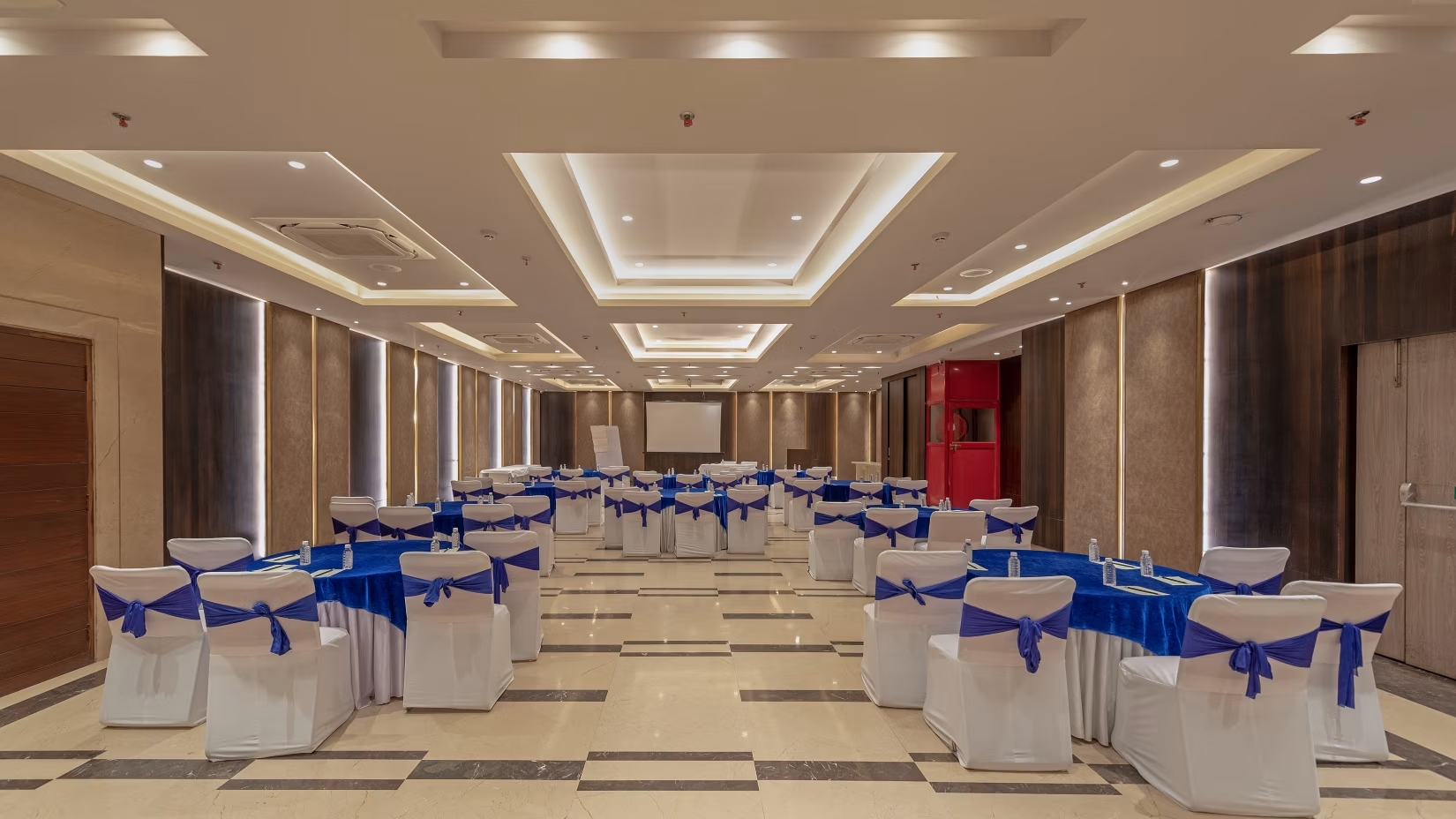 Corporate Hotels with Wi-Fi & Conference Halls – Saket 27