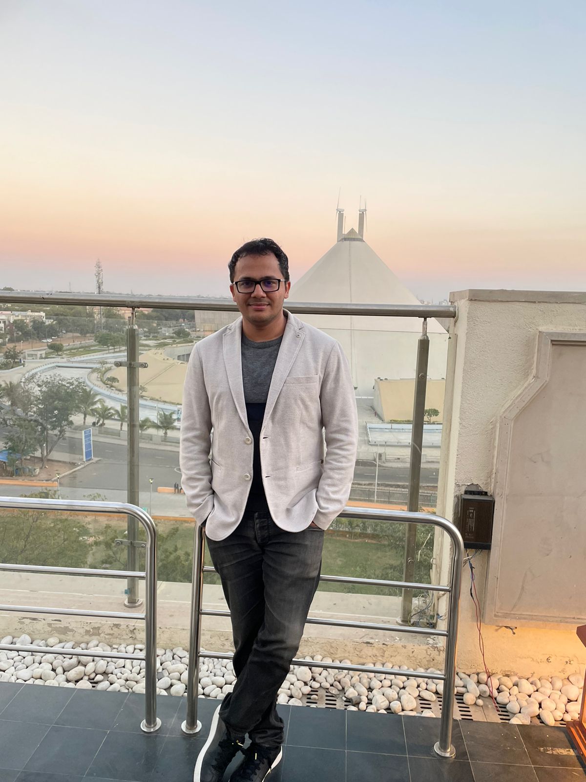 Best Urologist in Dhnabad| Dr. Saket Narnoli